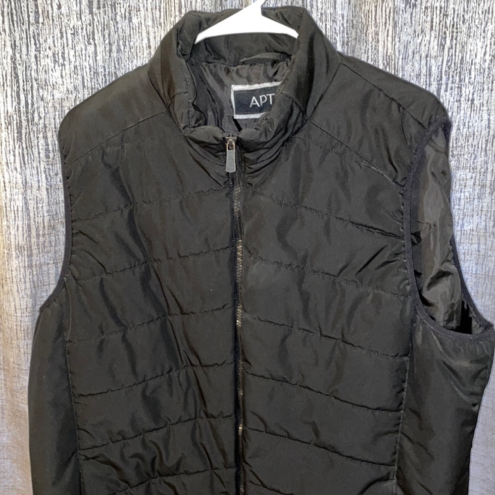 Apt 9 vest
